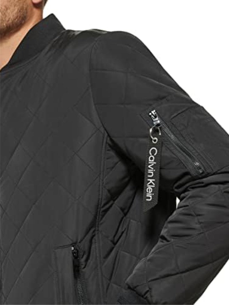 CHAQUETA LEVIS ACOLCHADA NEGRA